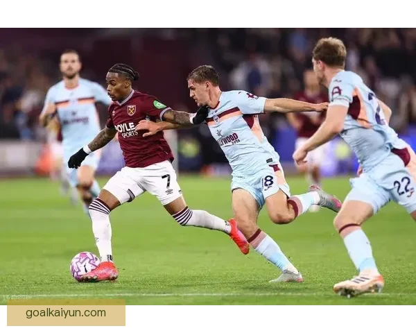 英超低迷的西汉姆近期状态不佳，球队急需反弹以摆脱降级危机