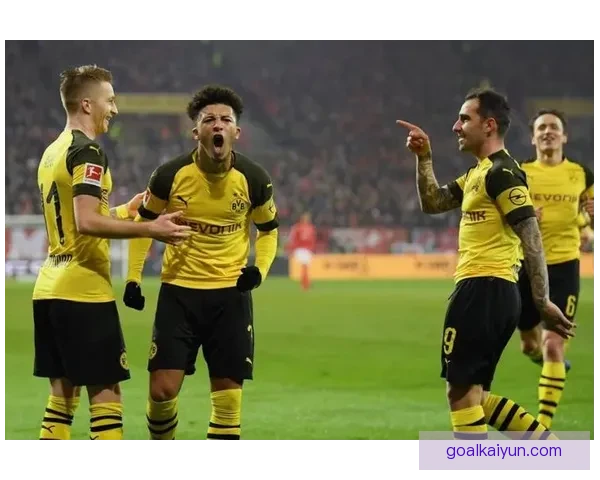 德甲转会策略研究：持续提升球队竞争力的关键要素分析